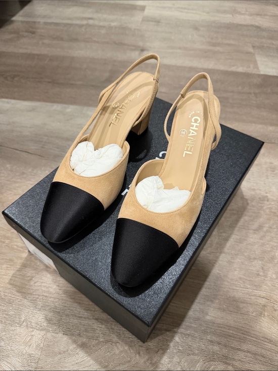 CHANEL Shoes - CHANEL classic beige & black suede Sling backs Shoes 39